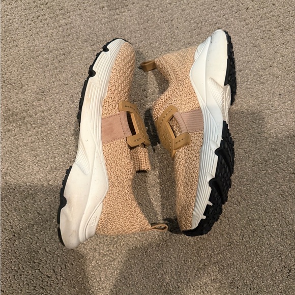 Tod's Beige Knit Slip-On Sneakers - Picture 3 of 6